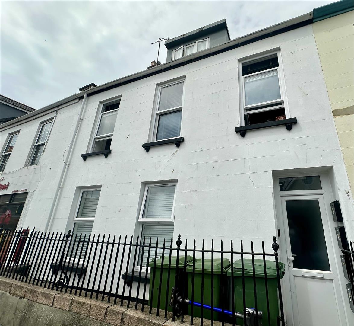 Flat 2, 41 Le Vier Mont, St. Helier